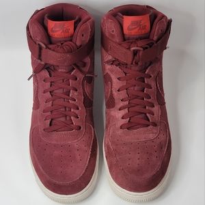 Nike Air Force 1, University Red, Leather, Mid height Shoe, EUC, size 9